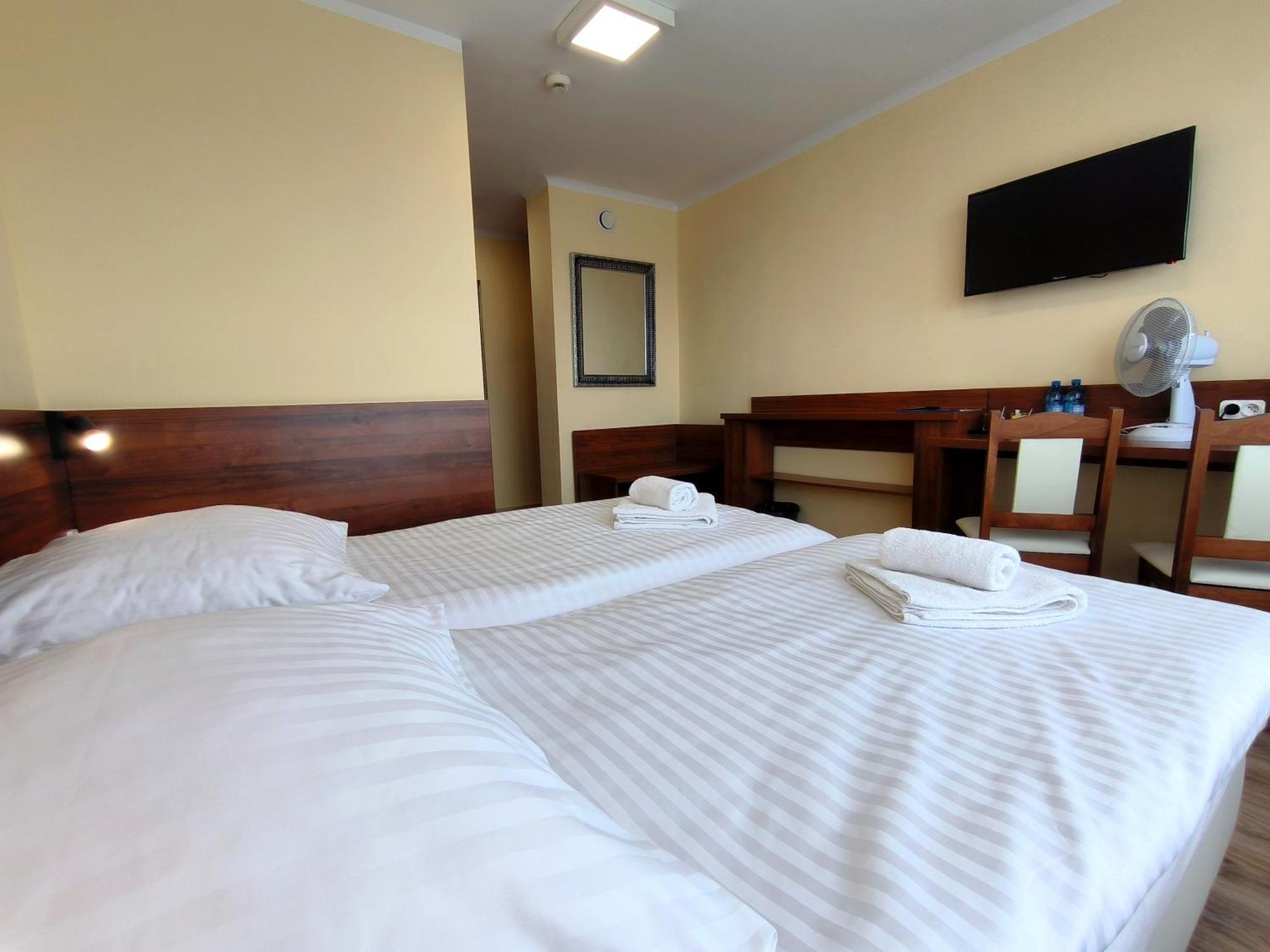 Hotel Sill Kielce Dış mekan fotoğraf
