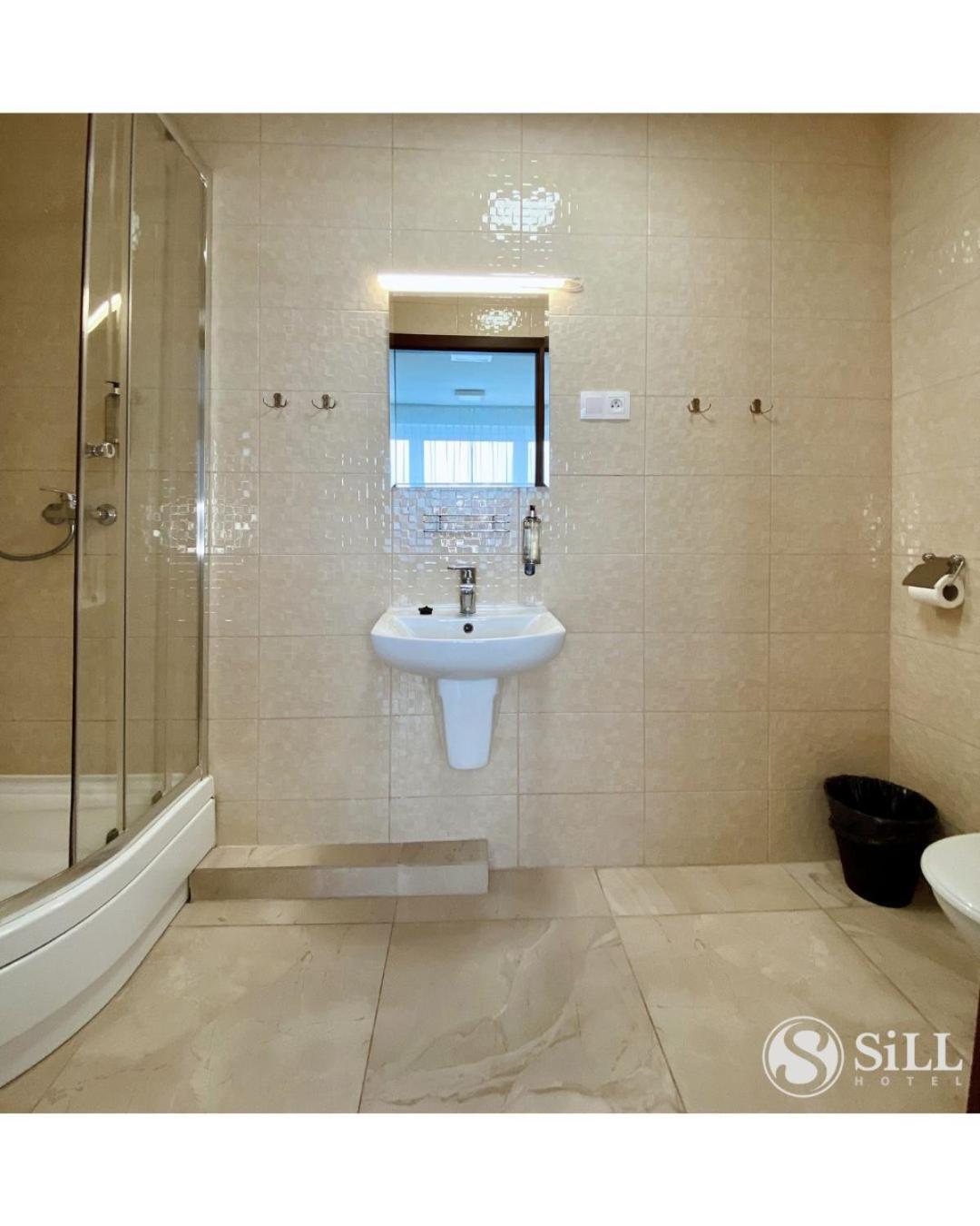 Hotel Sill Kielce Dış mekan fotoğraf