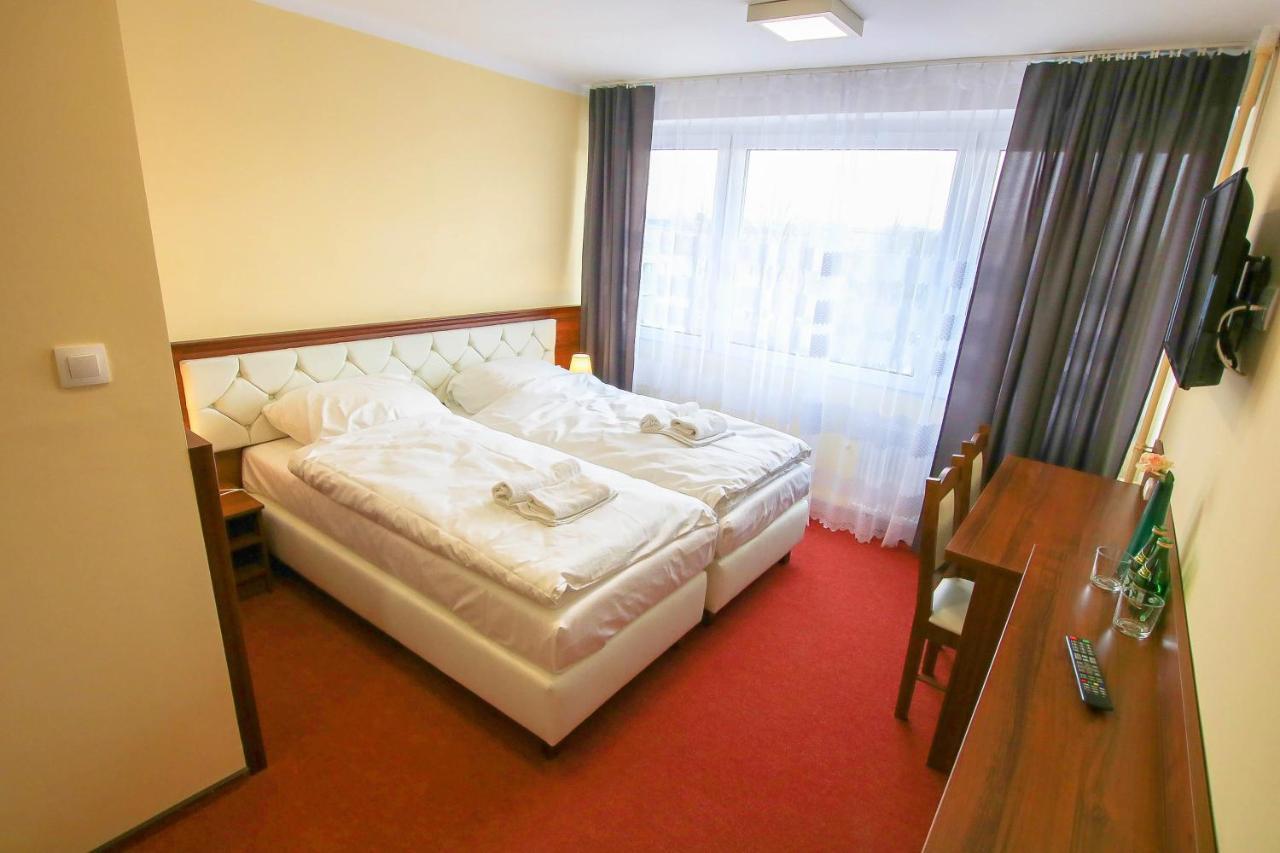 Hotel Sill Kielce Dış mekan fotoğraf